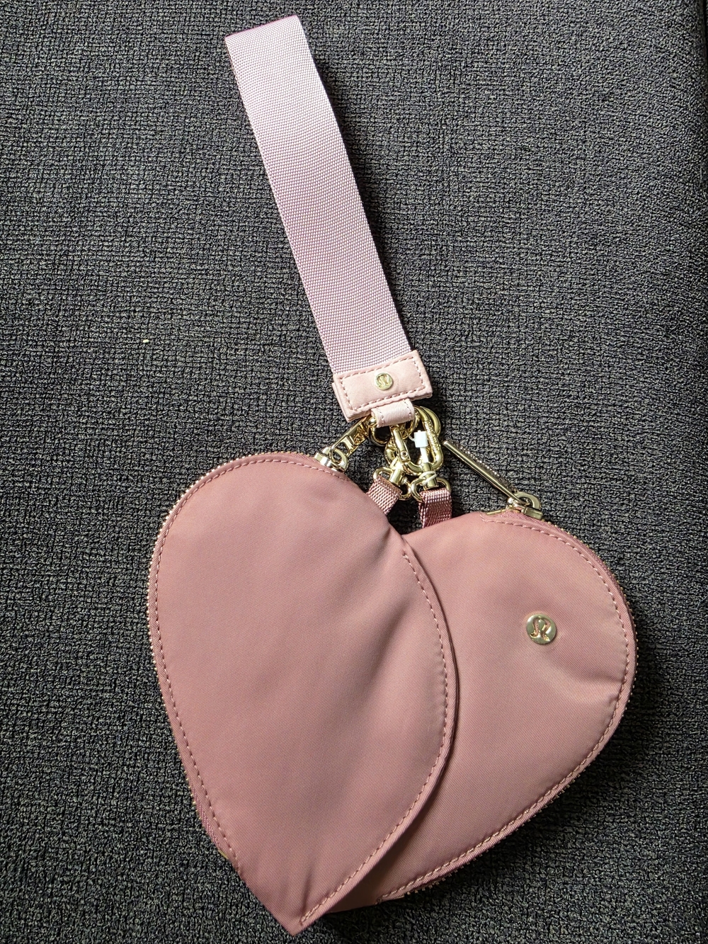 lululemon athletica Rose Pink Heart Wristlet Card & Key Holder - Picture 2 of 3